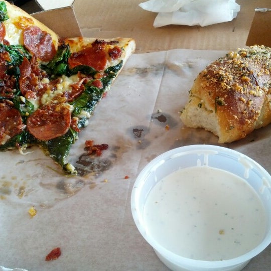 Photo taken at Pizza on Pearl by George B. on 6/9/2012