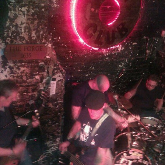 Photo taken at 12 Bar Club by Joe J. on 4/14/2012