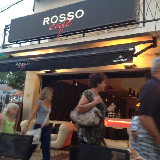 Photo taken at Rosso Cafè by Salvador P. on 8/25/2012