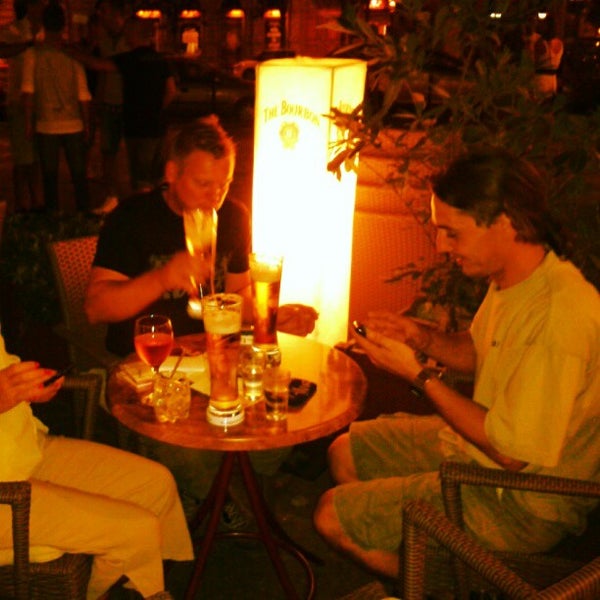 8/25/2012 tarihinde Acsi L.ziyaretçi tarafından Captain Cook Pub'de çekilen fotoğraf