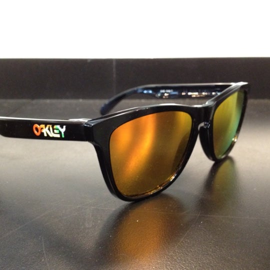 OAKLEY VAULT - 11 Photos - 1645 Pkwy, Sevierville, Tennessee - Accessories  - Phone Number - Yelp