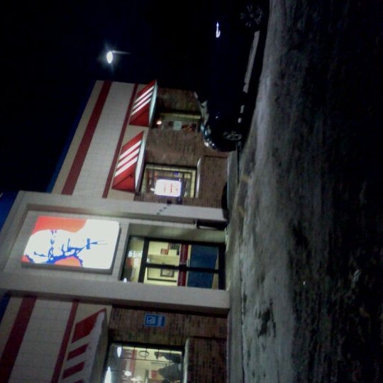 KFC Fried Chicken Joint in Grand Rapids