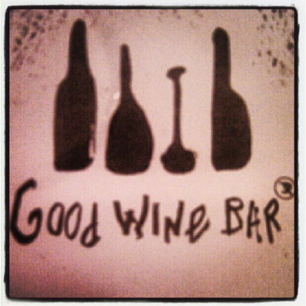 8/20/2012 tarihinde Татьяна Б.ziyaretçi tarafından Good Wine Bar'de çekilen fotoğraf