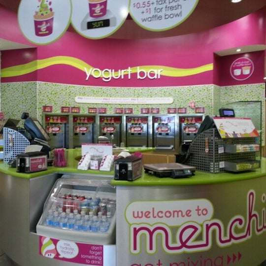 Photo taken at Menchie&#39;s by Howard C. on 7/5/2012