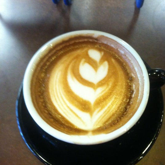 Снимок сделан в JP&#39;s Coffee &amp; Espresso Bar пользователем Paul A. 7/16/2012