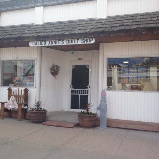 Calico Anne's Quilt Shop Arts & Crafts Store in Fullerton