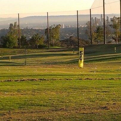 Снимок сделан в Scholl Canyon Golf Course пользователем Dzila D. 8/28/2012