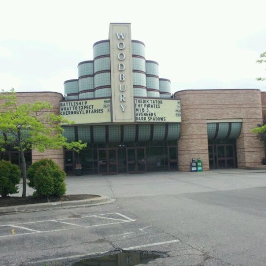 Woodbury 10 Theatre Movie Theater In Woodbury