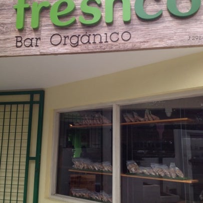 7/19/2012 tarihinde Rebeca M.ziyaretçi tarafından Freshco Bar Orgánico'de çekilen fotoğraf