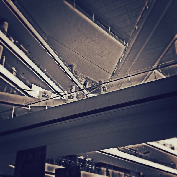 8/3/2012 tarihinde Jairo B.ziyaretçi tarafından Millennium Mall'de çekilen fotoğraf