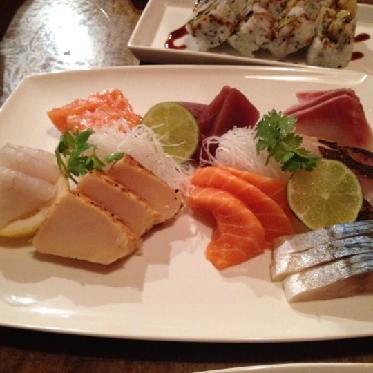 Снимок сделан в Noka All You Can Eat Sushi пользователем Joe R. 5/20/2012