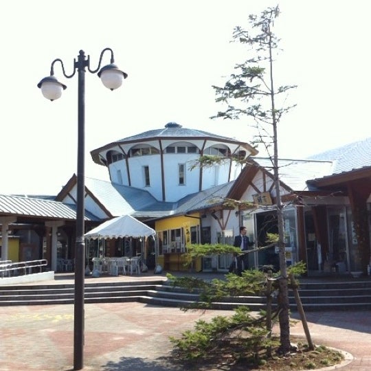 道の駅 よこはま 菜の花プラザ 9 Tips From 2300 Visitors