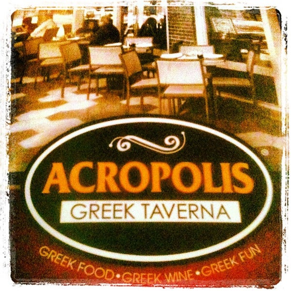 Foto scattata a Acropolis Greek Taverna da Moises R. il 3/3/2012