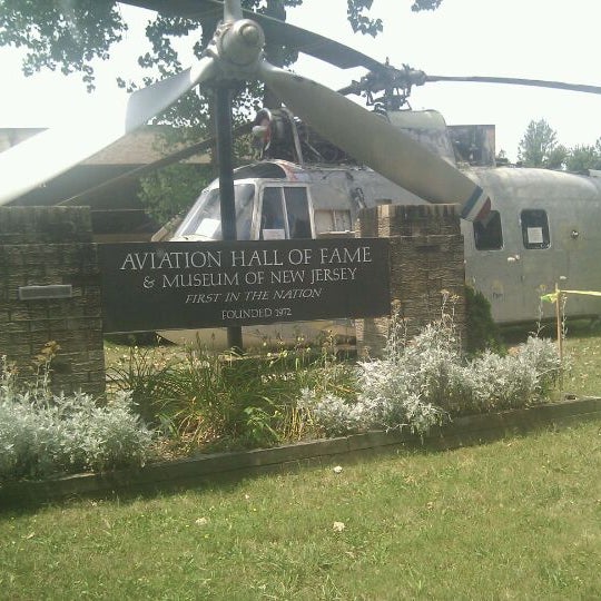 Foto tirada no(a) Aviation Hall Of Fame &amp; Museum Of New Jersey por Brian F. em 7/23/2011