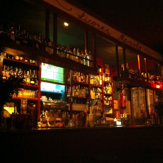 Photo taken at Momo Pub by Adriana L. on 8/9/2012