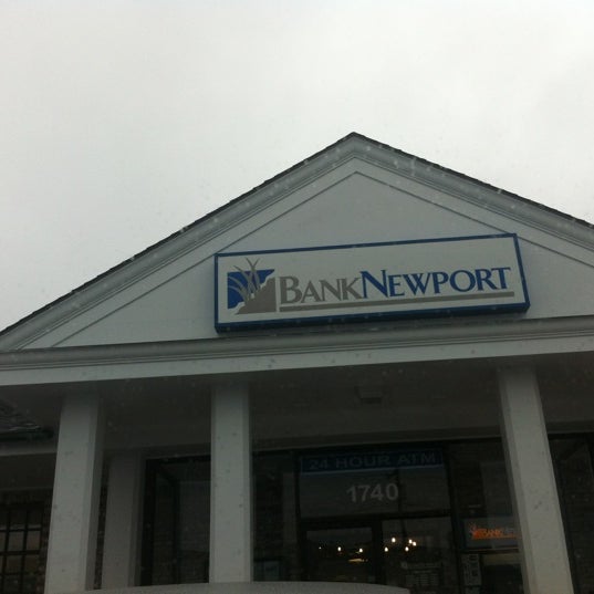 Bank Newport Tiverton, RI