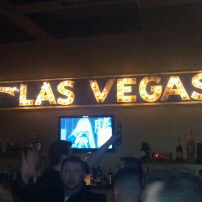Foto tomada en Rusty&#39;s Old 50 Night Pub  por Eric S. el 1/2/2012