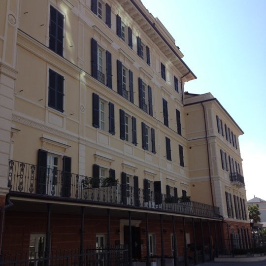 3/29/2012 tarihinde Michele B.ziyaretçi tarafından Grand Hotel Alassio'de çekilen fotoğraf