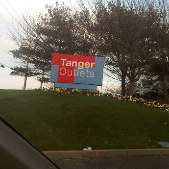 Photo taken at Tanger Outlet Riverhead by tirza d. on 11/27/2011