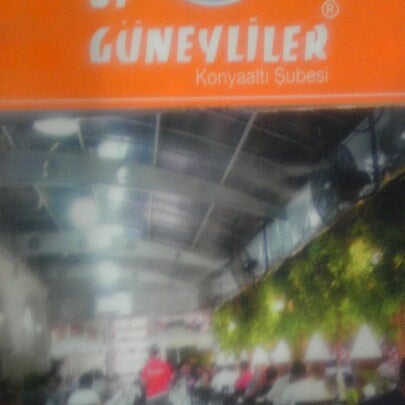 รูปภาพถ่ายที่ 01 Güneyliler Restorant โดย Nalan M. เมื่อ 8/19/2012