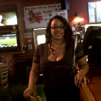 Photo taken at Deck House Bar And Grill by JaTeen K. on 4/15/2012
