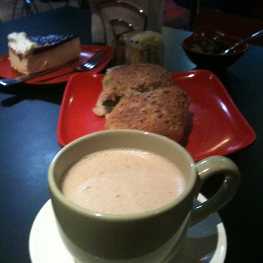 6/6/2012 tarihinde Francisco R.ziyaretçi tarafından Espresso 73 Café'de çekilen fotoğraf