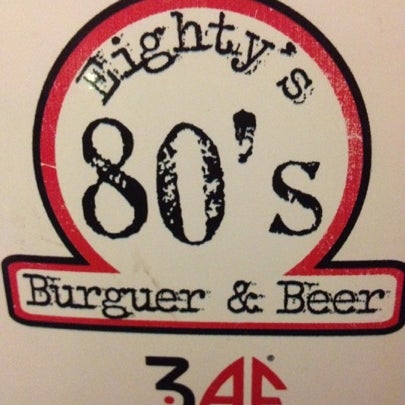 Foto tirada no(a) Eighty&#39;s Burguer &amp; Beer por Kamila A. em 8/4/2012