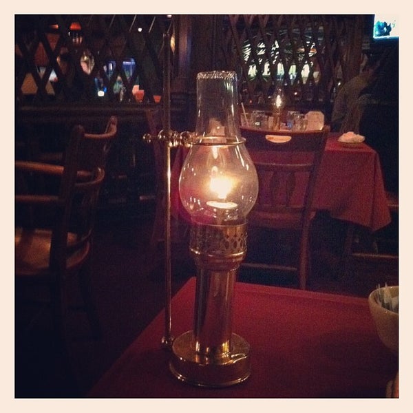 Foto diambil di Eagle House Restaurant oleh Lindsay S. pada 2/21/2012