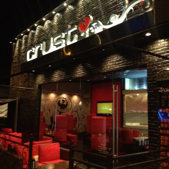 6/25/2012にmaddot13がCrust Gourmet Pizza Barで撮った写真