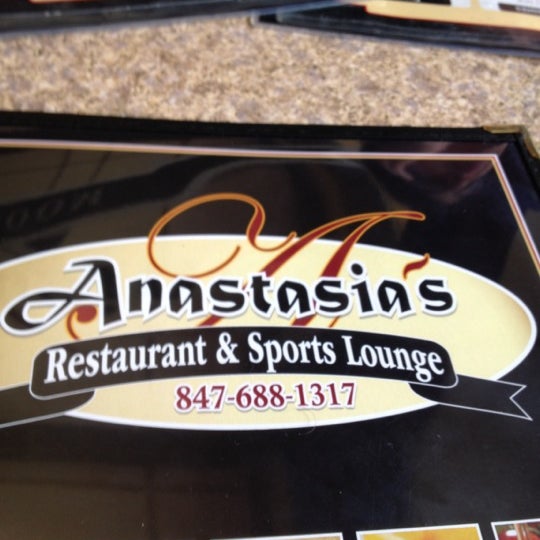Снимок сделан в Anastasia&#39;s Restaurant &amp; Sports Lounge пользователем Jay A. 4/29/2012