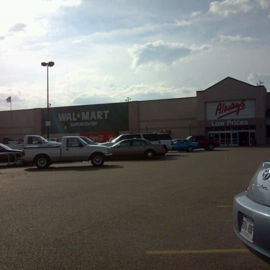 Walmart Supercenter Big Box Store in Crossett