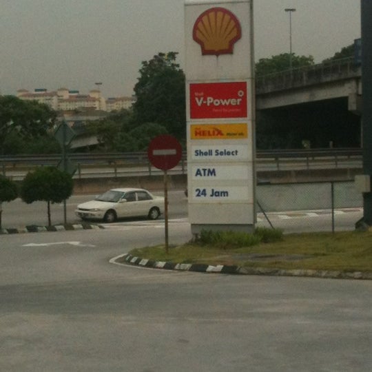7/5/2012 tarihinde Hairu D.ziyaretçi tarafından Shell'de çekilen fotoğraf