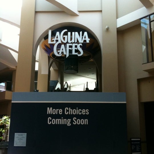 8/17/2011에 Cody D.님이 Laguna Hills Mall에서 찍은 사진