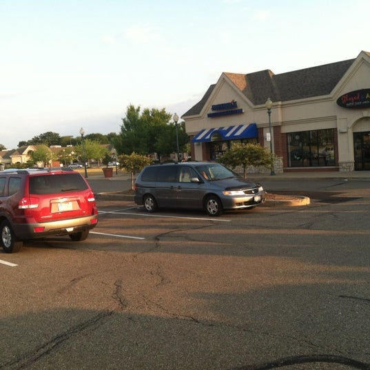 Marketplace at Washington Square E Maple St & Market Ave N