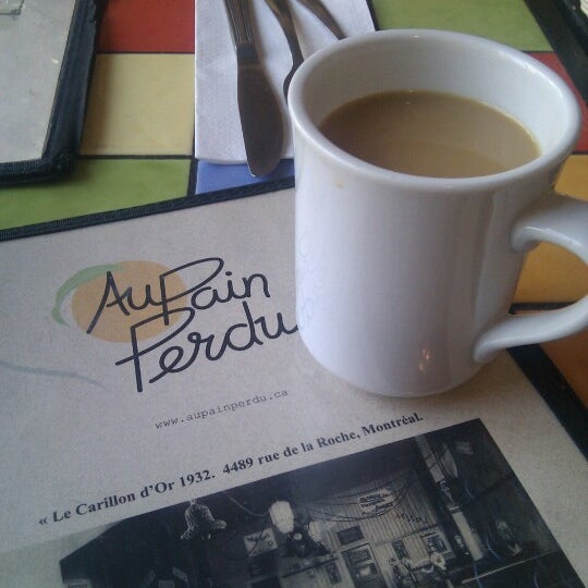 Photo taken at Au Pain Perdu by Frederick R. on 6/21/2012