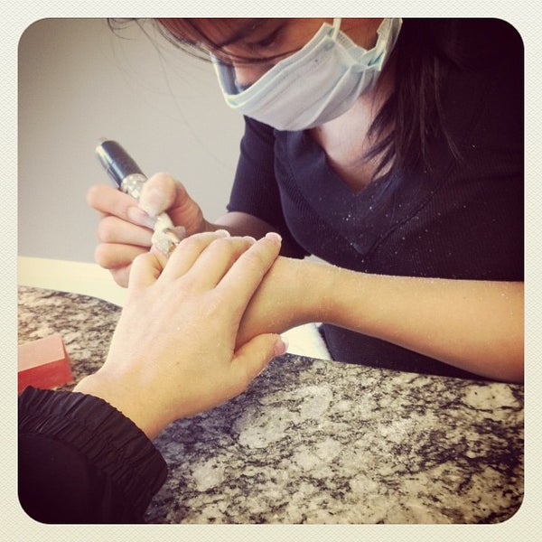 1 Nails Cloverdale Surrey, BC