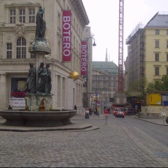 10/23/2011 tarihinde Kon P.ziyaretçi tarafından Bank Austria Kunstforum Wien'de çekilen fotoğraf