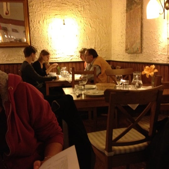 Photo taken at Pizzeria Osteria Da Giovanni by Patrick L. on 8/11/2012
