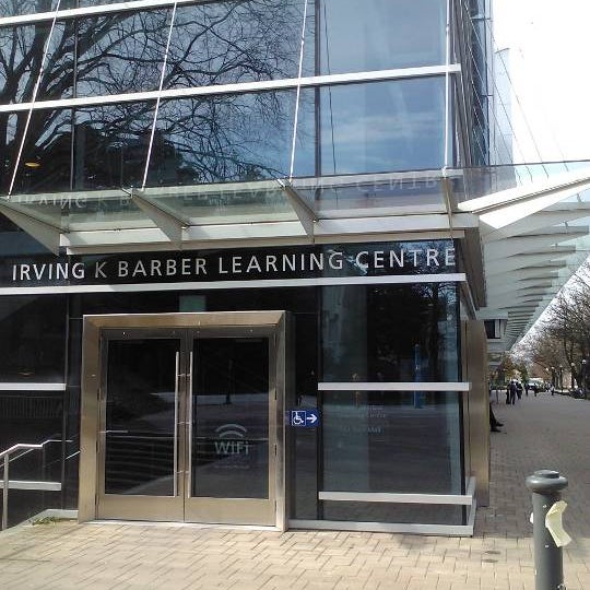 Photo prise au Irving K. Barber Learning Centre par T O. le4/11/2012