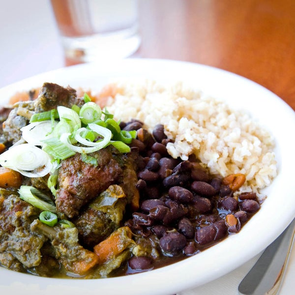Source's Jamaican Jerk Cluck is a delicious dish that comes with a blend of diverse, worldly spices! It also comes with soup with your Munch On Me deal!