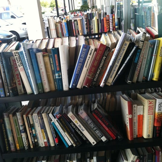 3/6/2012 tarihinde Michelle W.ziyaretçi tarafından Bookman'de çekilen fotoğraf
