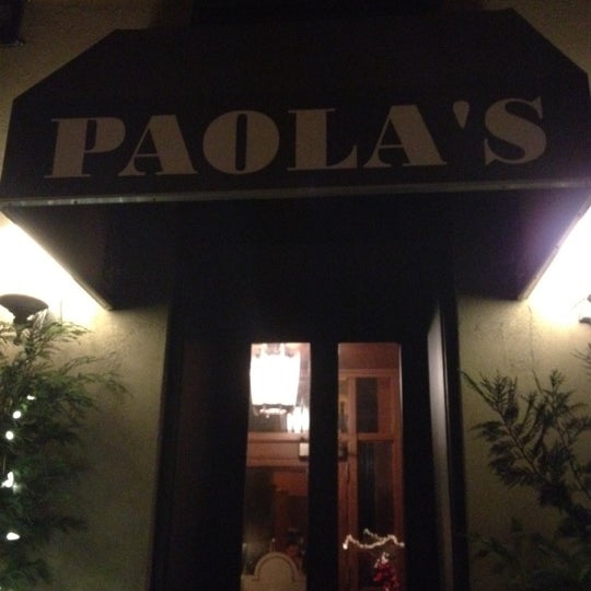 Снимок сделан в Paola&#39;s Restaurant пользователем Richard G. 2/11/2012