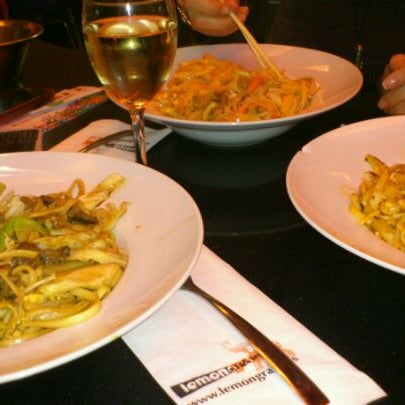 Photo taken at Lemongrass Ribera / Restaurante tailandés Valencia by Margueritte I. on 4/7/2012