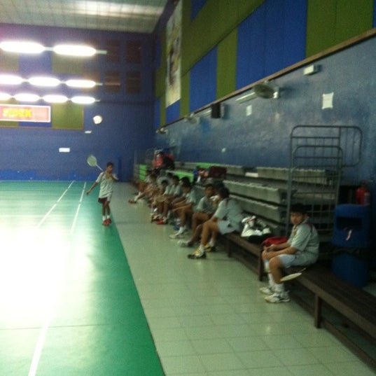 Photo taken at Selangor Badminton Association by Karthigesu K. on 8/7/2012