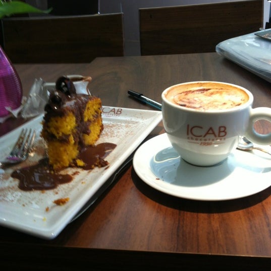 Photo taken at Icab Chocolate Gourmet by ielaine N. on 7/14/2012