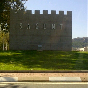 Photo taken at Sagunto by Sandra E. on 10/11/2011