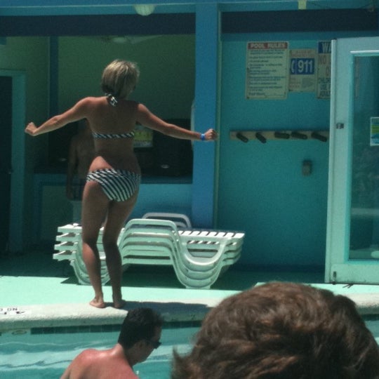 6/25/2011にErnie D.がThe Float Pool And Patio Barで撮った写真