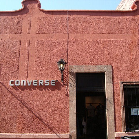 Converse Mesones 56