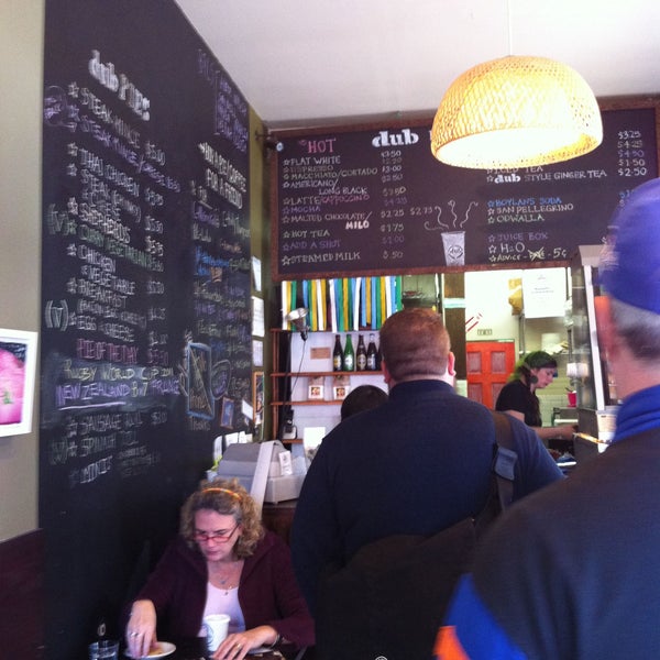 Photo taken at DUB Pies - Windsor Terrace by Jess A. on 11/7/2011