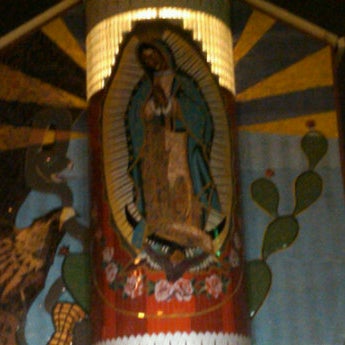 Das Foto wurde bei Guadalupe Cultural Arts Center von Rhiannon E. am 10/9/2011 aufgenommen